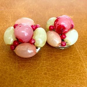 1950s caviar early lucite bead clip earrings as is.